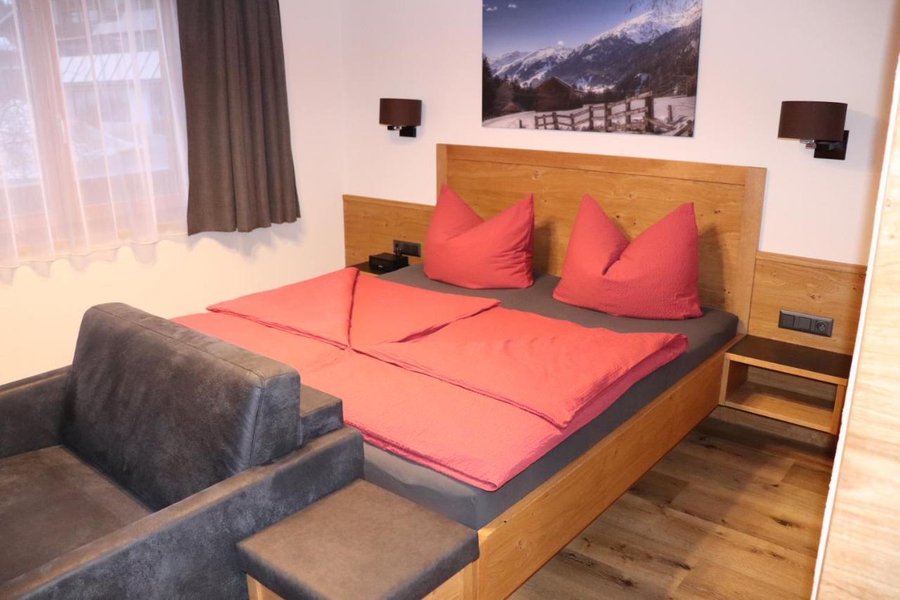 Haus Alpenflora Apartment Flirsch Ngoại thất bức ảnh