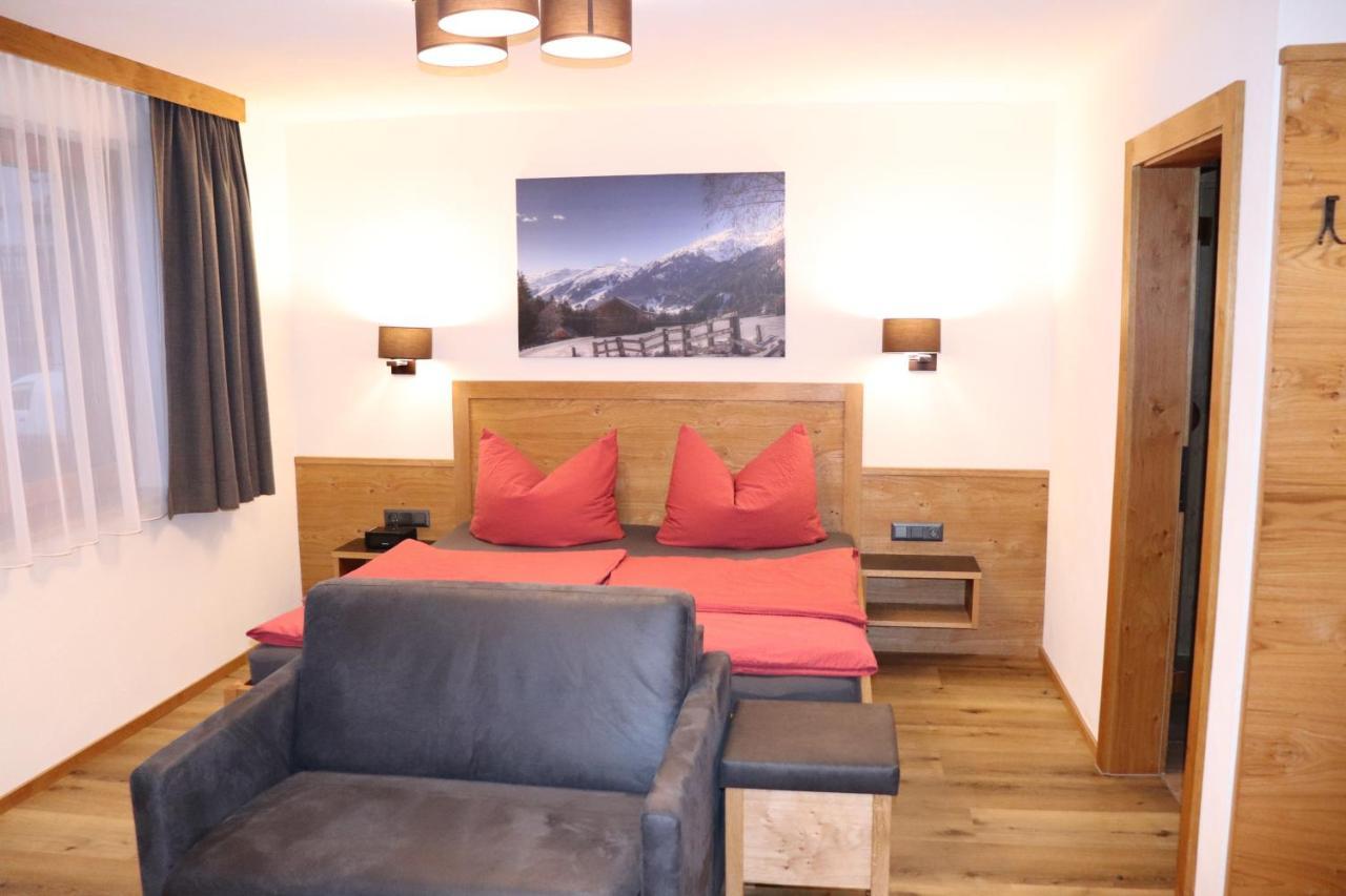 Haus Alpenflora Apartment Flirsch Ngoại thất bức ảnh