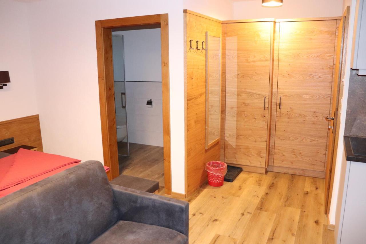 Haus Alpenflora Apartment Flirsch Ngoại thất bức ảnh