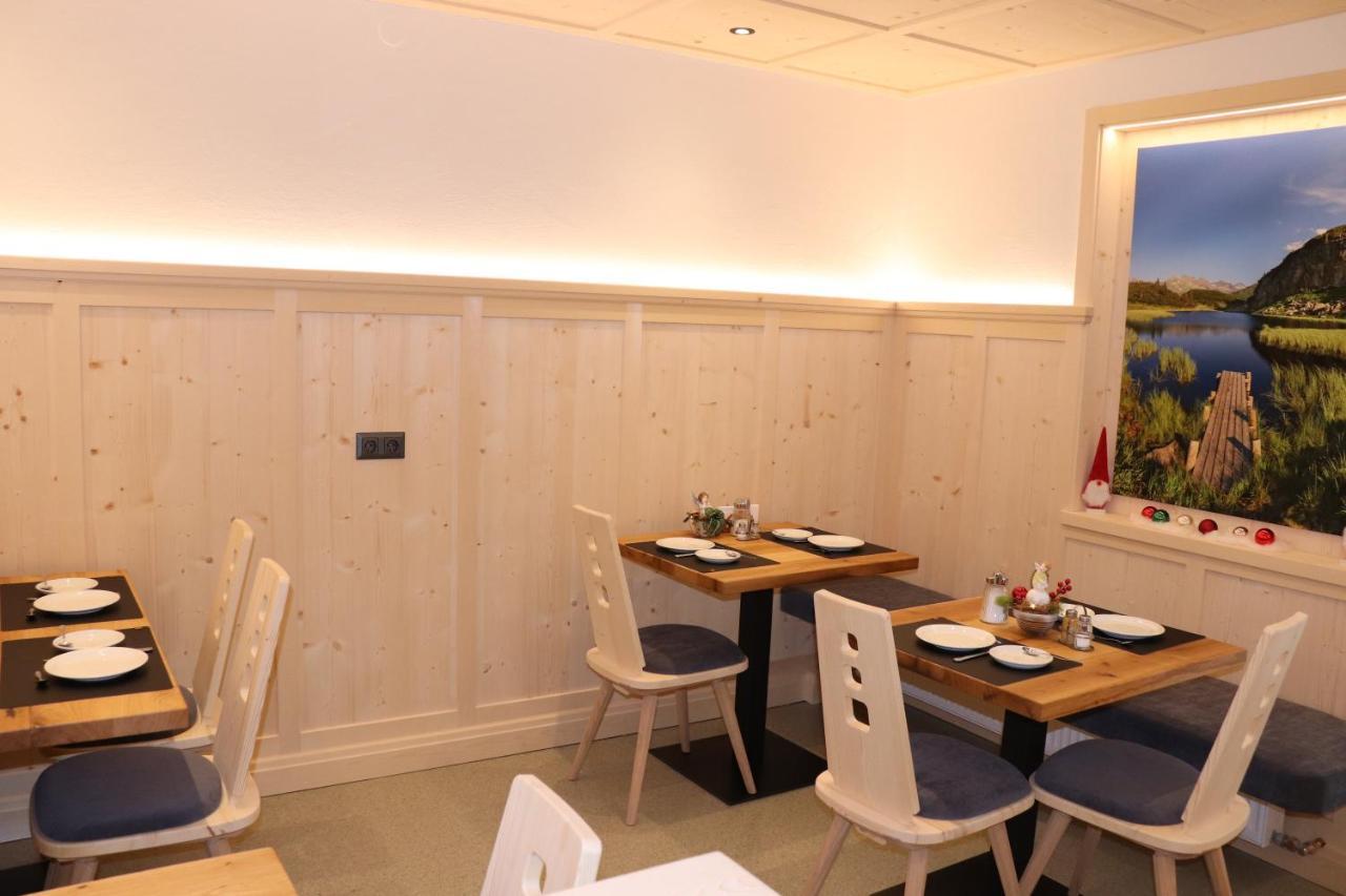 Haus Alpenflora Apartment Flirsch Ngoại thất bức ảnh